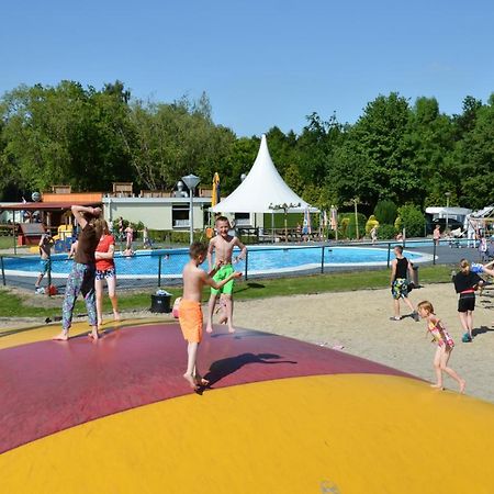 Vakantiepark t Urkerbos - Blokhutje Buitenkant foto