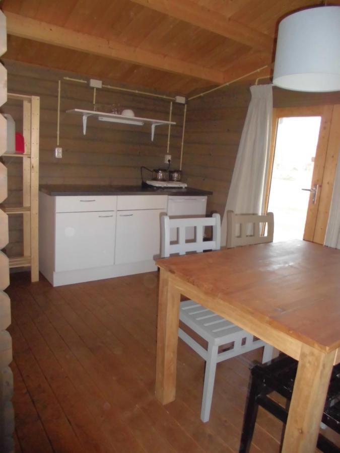 Vakantiepark t Urkerbos - Blokhutje Buitenkant foto