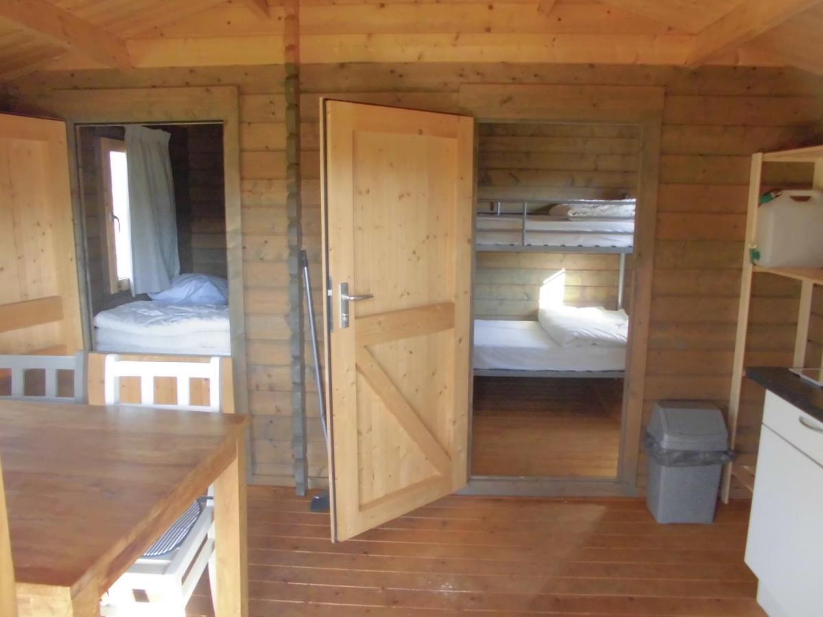 Vakantiepark t Urkerbos - Blokhutje Buitenkant foto